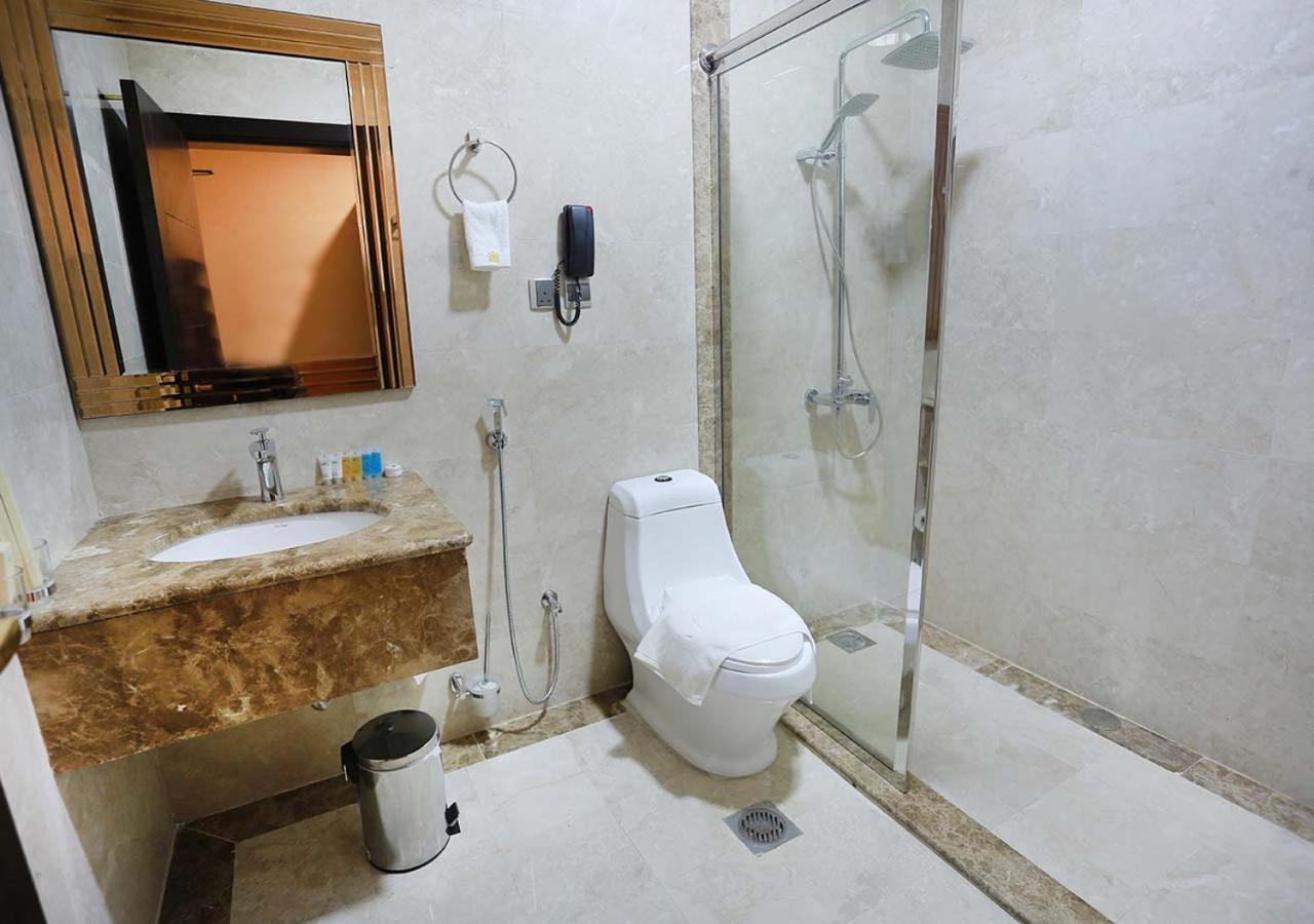 Karam Jeddah Hotel Εξωτερικό φωτογραφία